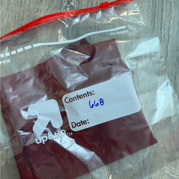 Alo Yoga High-Waist Airlift Full Length Leggings in Black Cherry Medium - Picture 12 of 12